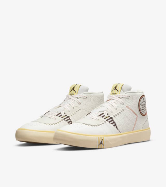 Date de sortie de la Jordan Series Mid x Maison ChÃ¢teau Rouge Â« Sail Â» (DO5247-122). Nike SNKRS LU